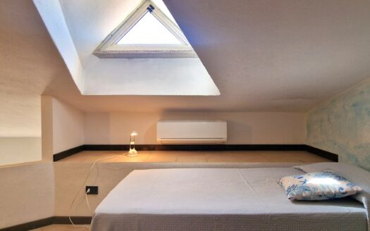 Baia del faro 36, nice apartment near the sea