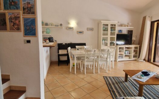 Costa Serena, Maison mitoyenne près de la mer