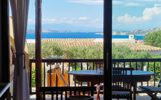Palau Alta – villa a schiera su due livelli con vista mare