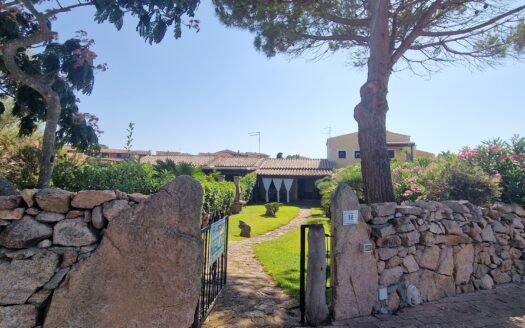 Porto Pollo, Little green house