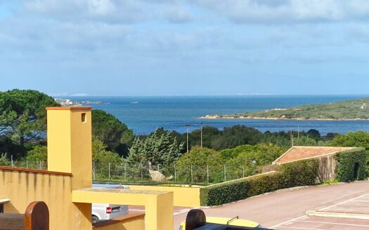 Tranquillità e Vista Mare a Cala Petralana