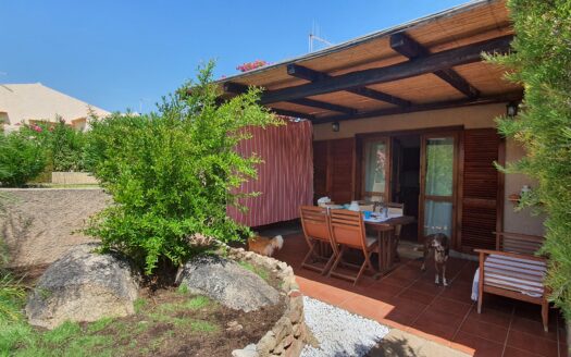 A due passi dalla spiaggia: villetta bilocale con giardino